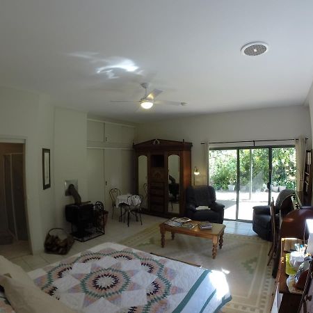 Mandalay House Bed & Breakfast Bellawongarah Екстериор снимка